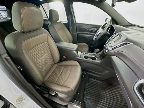 Used 2019 Chevrolet Equinox LT image 28