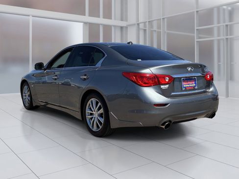 Used 2017 INFINITI Q50 3.0t Premium w/ Driver Assistance Package RWD image 4