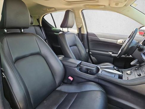 Used 2014 Lexus CT 200h image 21