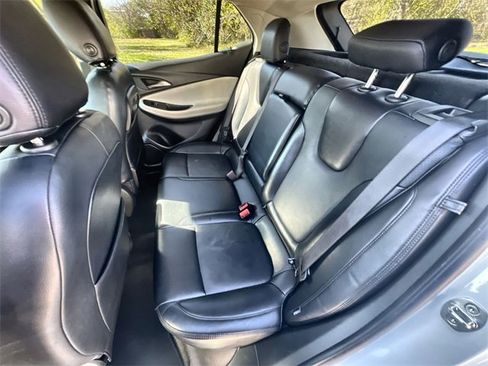 Used 2022 Buick Encore GX Select image 24