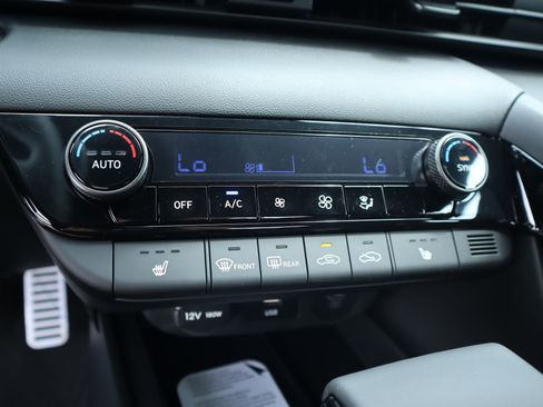 New 2026 Hyundai Elantra SEL Sport Premium FWD image 6
