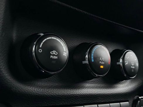 Used 2014 Jeep Wrangler Unlimited Rubicon w/ Connectivity Group image 35