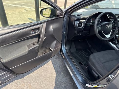 Used 2019 Toyota Corolla LE FWD image 9