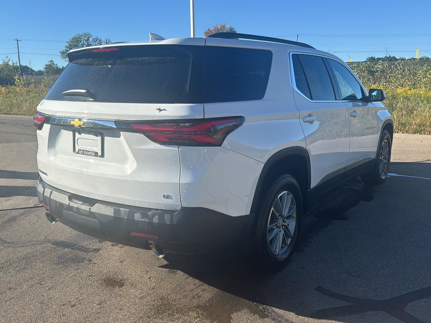 Used 2023 Chevrolet Traverse LT FWD image 5