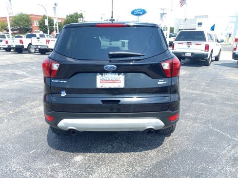 Used 2019 Ford Escape SE AWD/4WD image 2