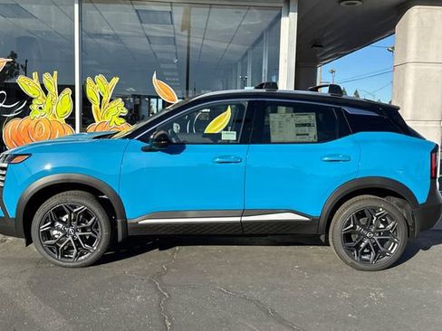 New 2026 Nissan Kicks SR image 7