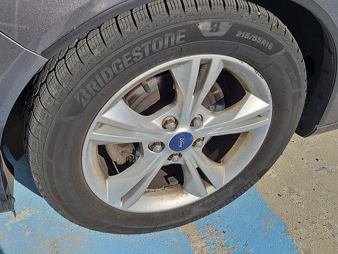 Used 2014 Ford Focus SE image 12