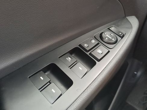 Used 2019 Hyundai Tucson SEL image 21