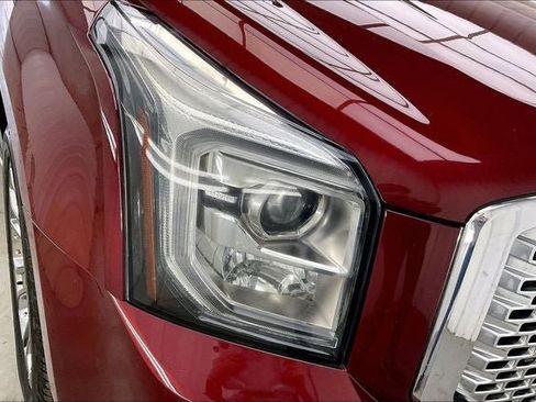 Used 2016 GMC Yukon XL Denali w/ Open Road Package AWD/4WD image 26