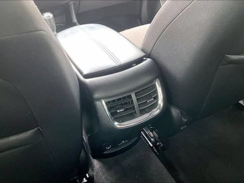 Used 2018 Chevrolet Malibu LT FWD image 10