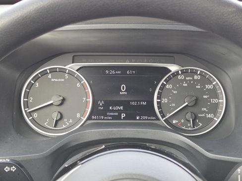 Used 2021 Nissan Rogue SV image 26