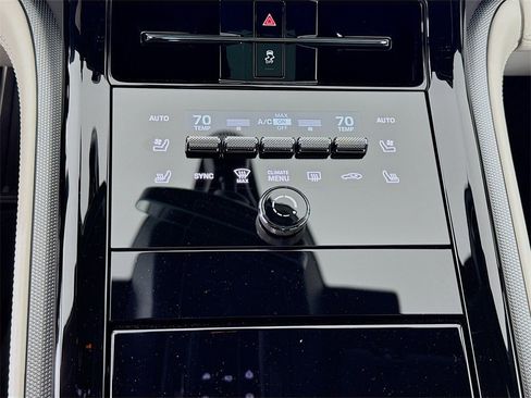 New 2026 Porsche Panamera image 22