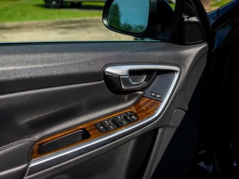Used 2015 Volvo V60 T5 Premier Plus FWD image 30