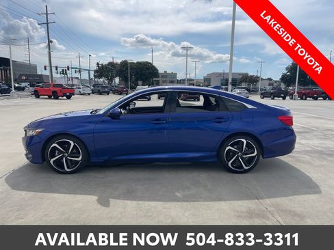Used 2020 Honda Accord Sport image 2