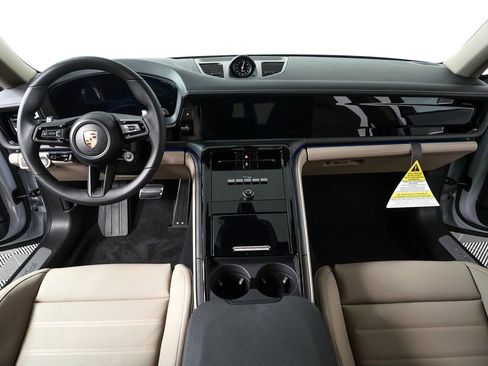 New 2026 Porsche Panamera RWD image 20