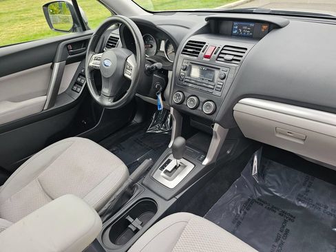 Used 2015 Subaru Forester 2.5i Premium w/ All-Weather Package AWD/4WD image 10