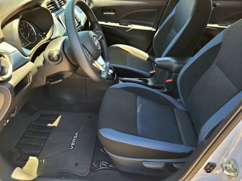 Used 2025 Nissan Versa SV w/ Trunk Package FWD image 20