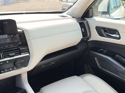 Certified 2023 Nissan Pathfinder SL w/ SL Premium Package AWD/4WD image 25