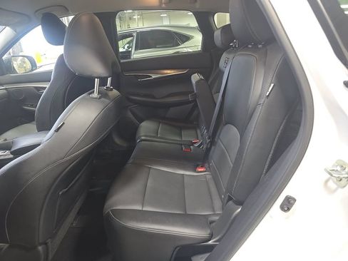 Certified 2023 INFINITI QX50 Pure AWD/4WD image 6