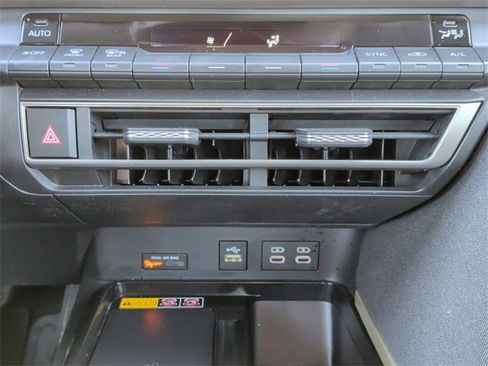 Certified 2025 Toyota Camry LE image 20