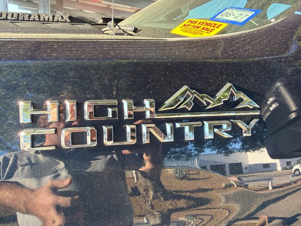 Used 2022 Chevrolet Silverado 3500 High Country w/ Z71 Off-Road Package AWD/4WD image 9