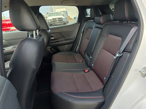 Used 2026 Nissan Kicks SR w/ Cold Weather Package AWD/4WD image 30