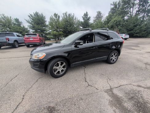 Used 2013 Volvo XC60 T6 AWD/4WD image 4