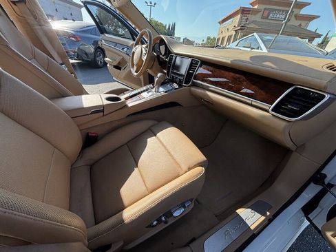 Used 2013 Porsche Panamera S RWD image 23