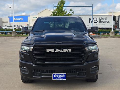 Used 2025 RAM 1500 Laramie w/ Sport Appearance Package AWD/4WD image 9