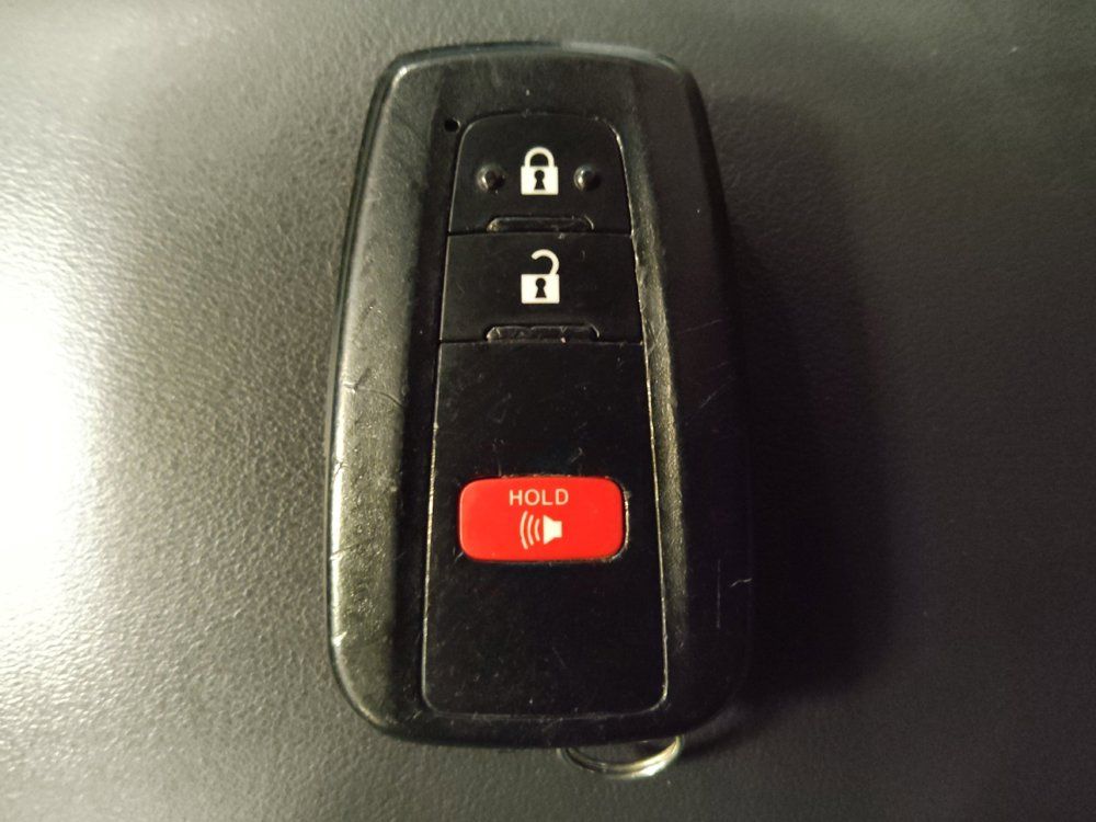 Used 2022 Toyota Corolla SE FWD image 32