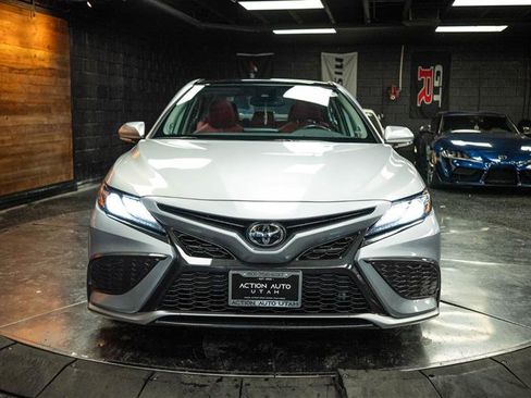 Used 2021 Toyota Camry XSE image 4