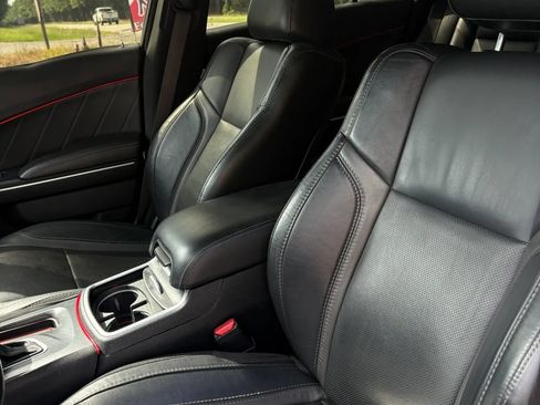 Used 2018 Dodge Charger R/T RWD image 37