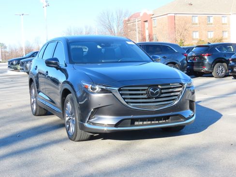 Used 2023 MAZDA CX-9 Grand Touring image 2