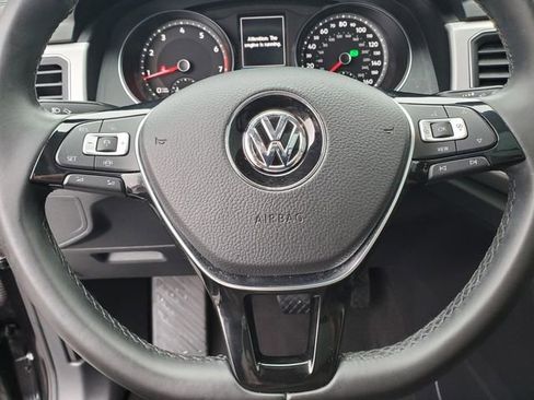 Used 2019 Volkswagen Atlas SE w/ Panoramic Sunroof Package image 18