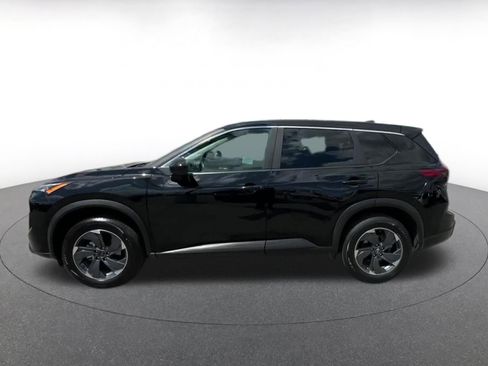 Used 2025 Nissan Rogue SV FWD image 9