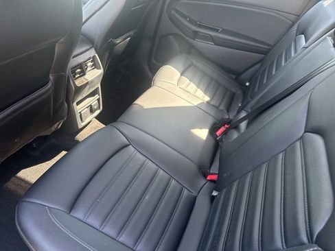 Used 2020 Ford Edge SEL w/ Convenience Package FWD image 7