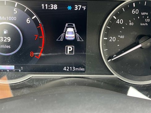 Used 2025 Nissan Versa SR w/ Trunk Package image 40