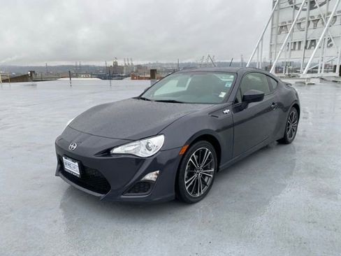 Used 2013 Scion FR-S image 4