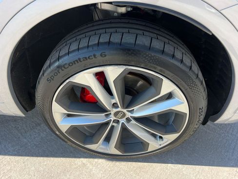 Certified 2025 Audi Q5 2.0T Premium Plus w/ Premium Plus Package image 12