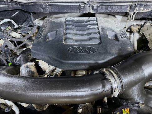 Used 2022 Ford F150 XLT w/ Equipment Group 302A High image 8