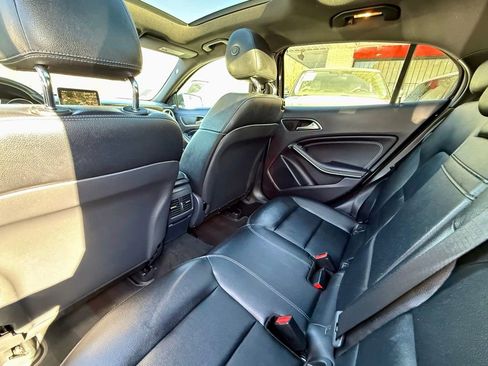 Used 2016 Mercedes-Benz GLA 250 4MATIC image 37