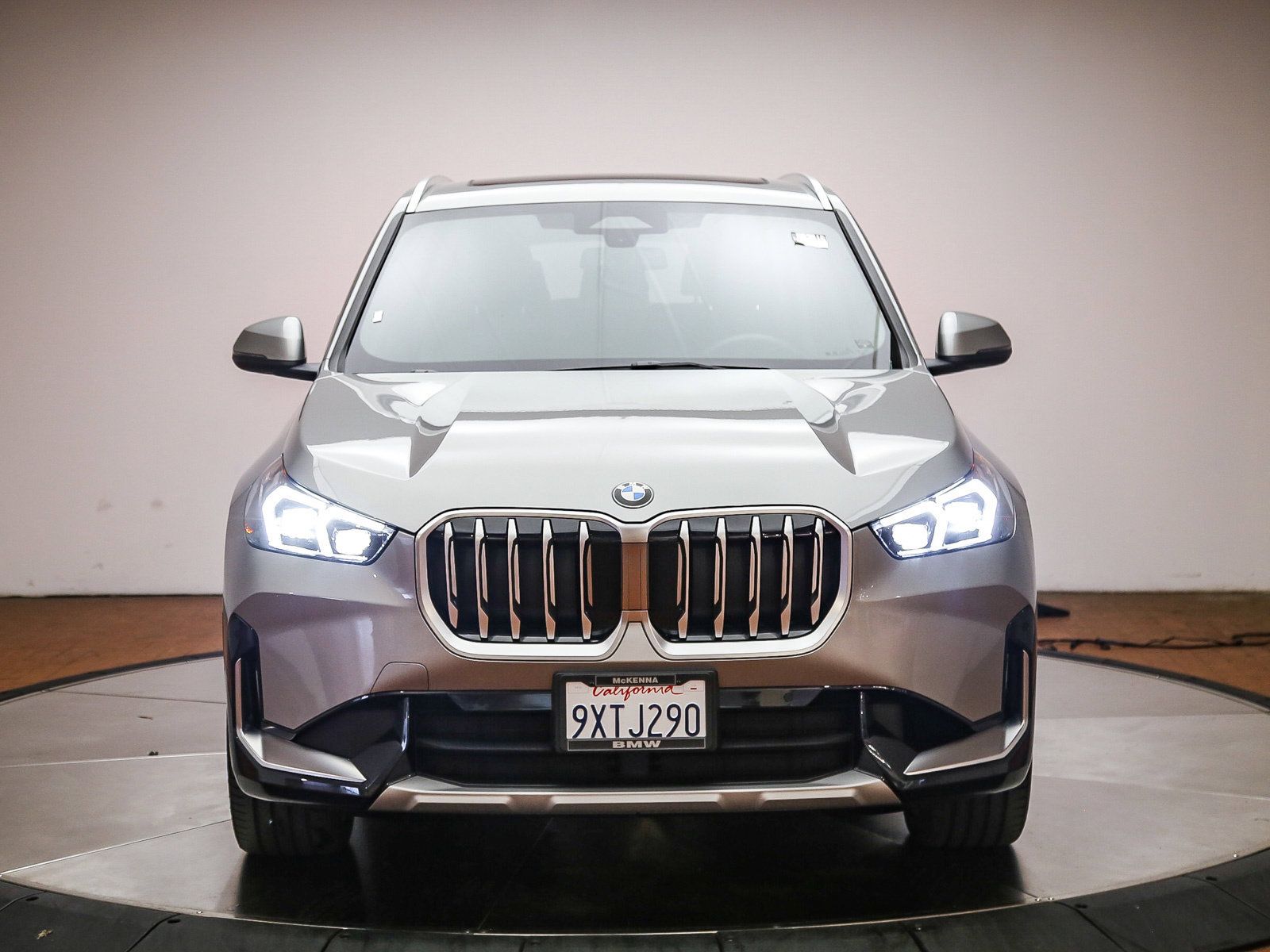 Used 2026 BMW X1 xDrive28i w/ Convenience Package AWD/4WD image 2