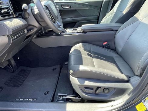 Used 2025 Toyota Camry XLE w/ Premium Plus Package image 15