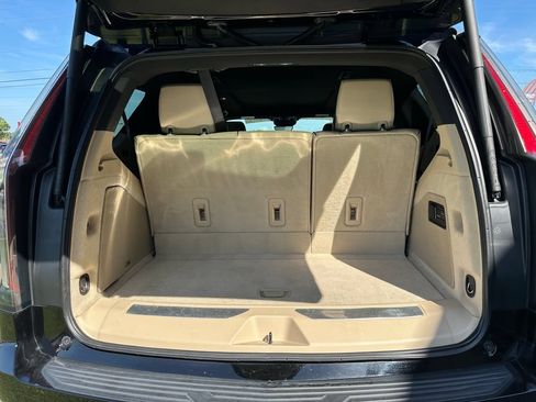 Certified 2023 Cadillac Escalade Premium Luxury AWD/4WD image 11
