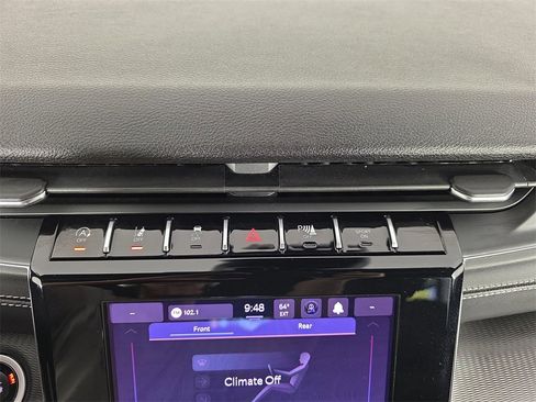 Used 2025 Jeep Grand Cherokee L Laredo image 26