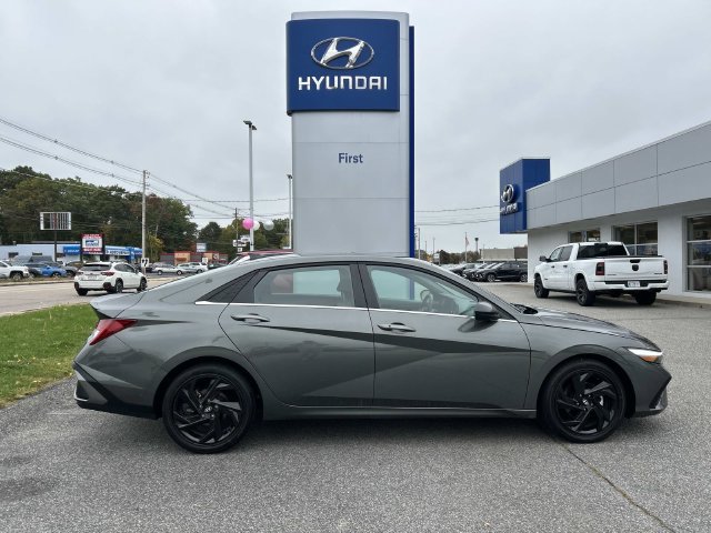 Certified 2026 Hyundai Elantra SEL Sport Premium FWD image 2