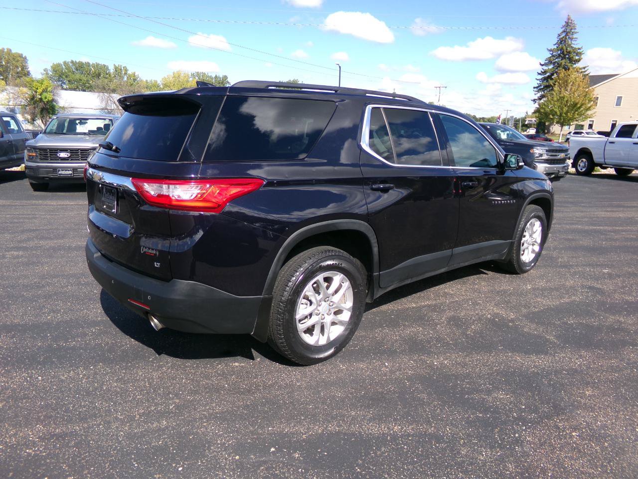Used 2020 Chevrolet Traverse LT AWD/4WD image 3
