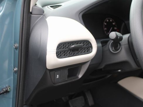 New 2026 Honda HR-V LX image 19