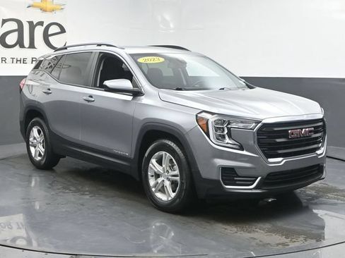 Used 2023 GMC Terrain SLE w/ Driver Convenience Package FWD image 6
