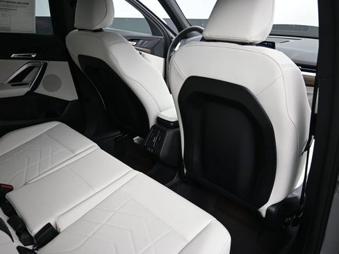 New 2026 BMW X1 xDrive28i w/ Technology Package AWD/4WD image 24